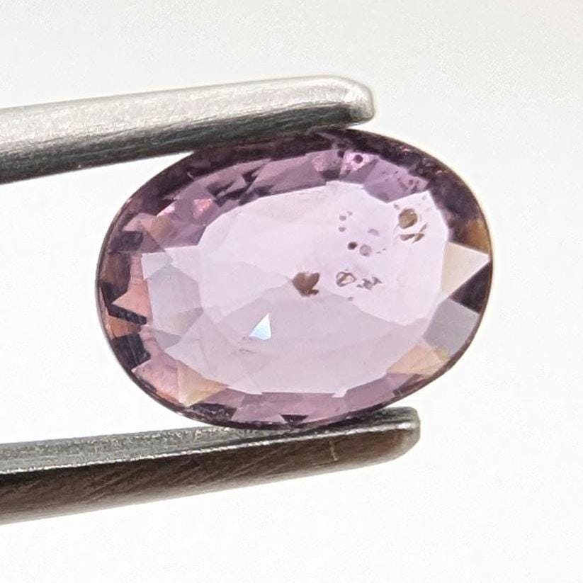 0.64ct Oval Pink Sapphire, Madagascar (Unheated)