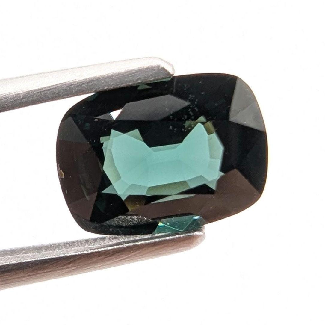 1.10ct VVS Cushion Blue Spinel, Burma (Unheated)