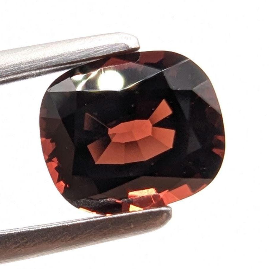 1.00ct VVS Cushion Red Spinel, Burma (Unheated)