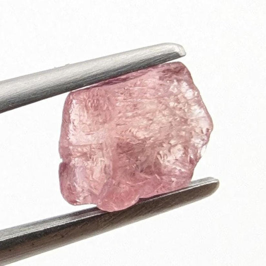 1.50ct Pink Sapphire from Madagascar - Natural Pink Sapphire Gemstone - Loose Gemstone Specimens - Facet Rough Sapphire
