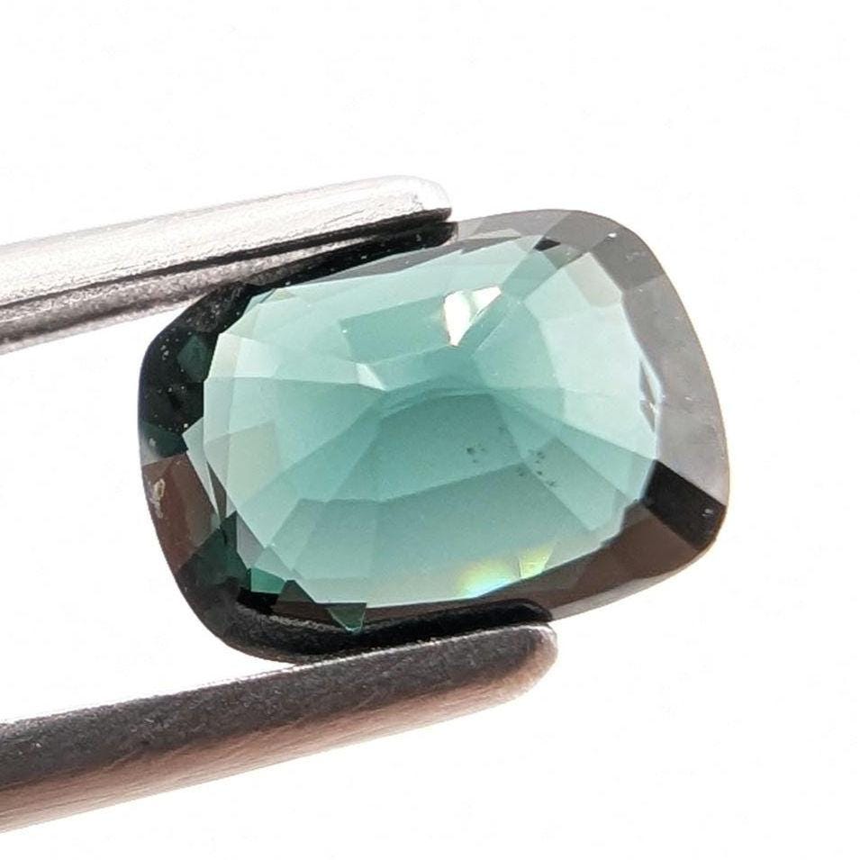 1.10ct VVS Cushion Blue Spinel, Burma (Unheated)