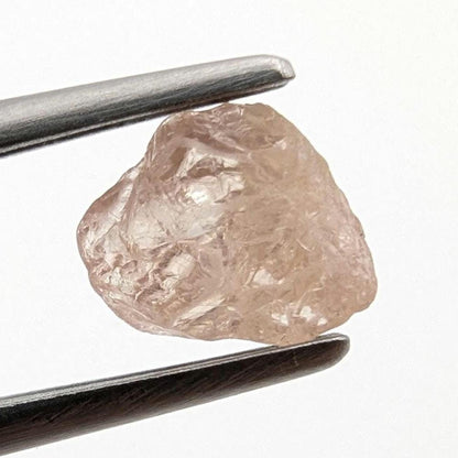 1.29ct Light Padparadscha Sapphire from Madagascar - Natural Orange Pink Sapphire Gemstone - Loose Gemstone Specimens - Facet Rough Sapphire