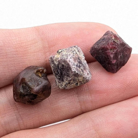 29 ct (3 pieces) Natural Spinel Crystals from Mogok, Myanmar - Natural Red Spinel Gemstones - Rough Gemstone Lot