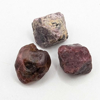 29 ct (3 pieces) Natural Spinel Crystals from Mogok, Myanmar - Natural Red Spinel Gemstones - Rough Gemstone Lot