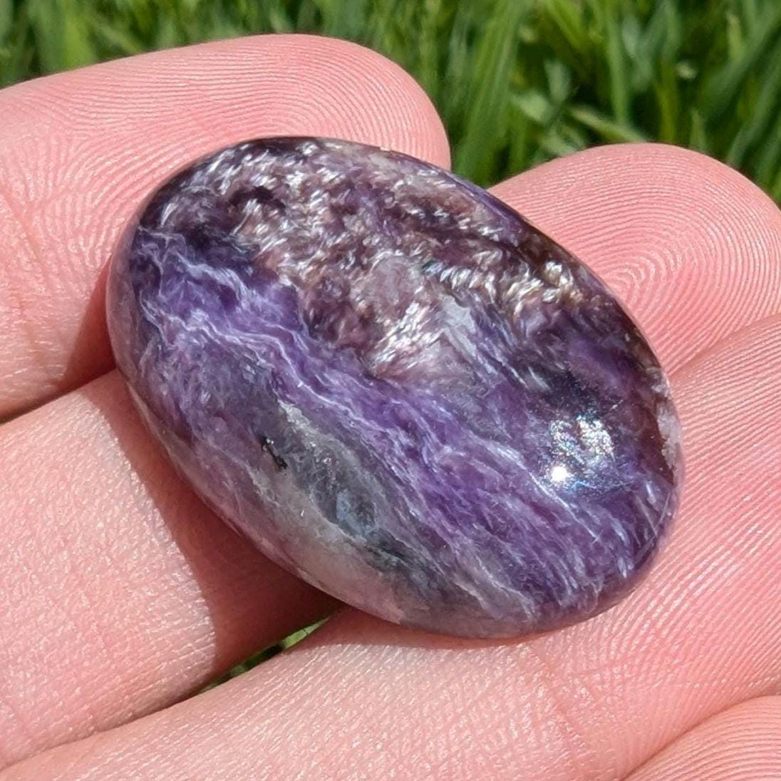 33 ct High Quality Purple Charoite - Oval Cabochon - Charoite from Chara River, Siberia, Russia - Natural Untreated Charoite Gemstone