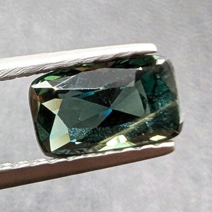 1.00 ct Certified Unheated Teal Blue Sapphire - Cushion Faceted Sapphire from Madagascar - Loose Natural Sapphire with JGTL Certificate