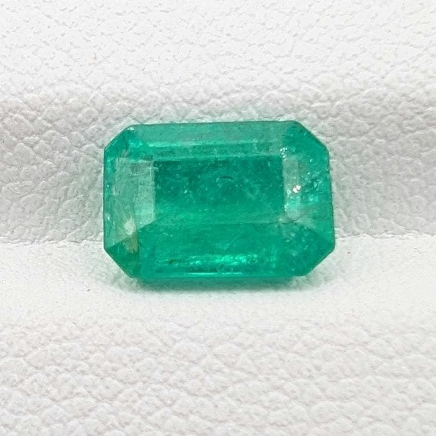 1.81ct Natural Emerald - Zambian Emerald with Minor Oil - Green Emerald from Zambia - Loose Octagon Cut Emerald - Faceted Loose Gemstone