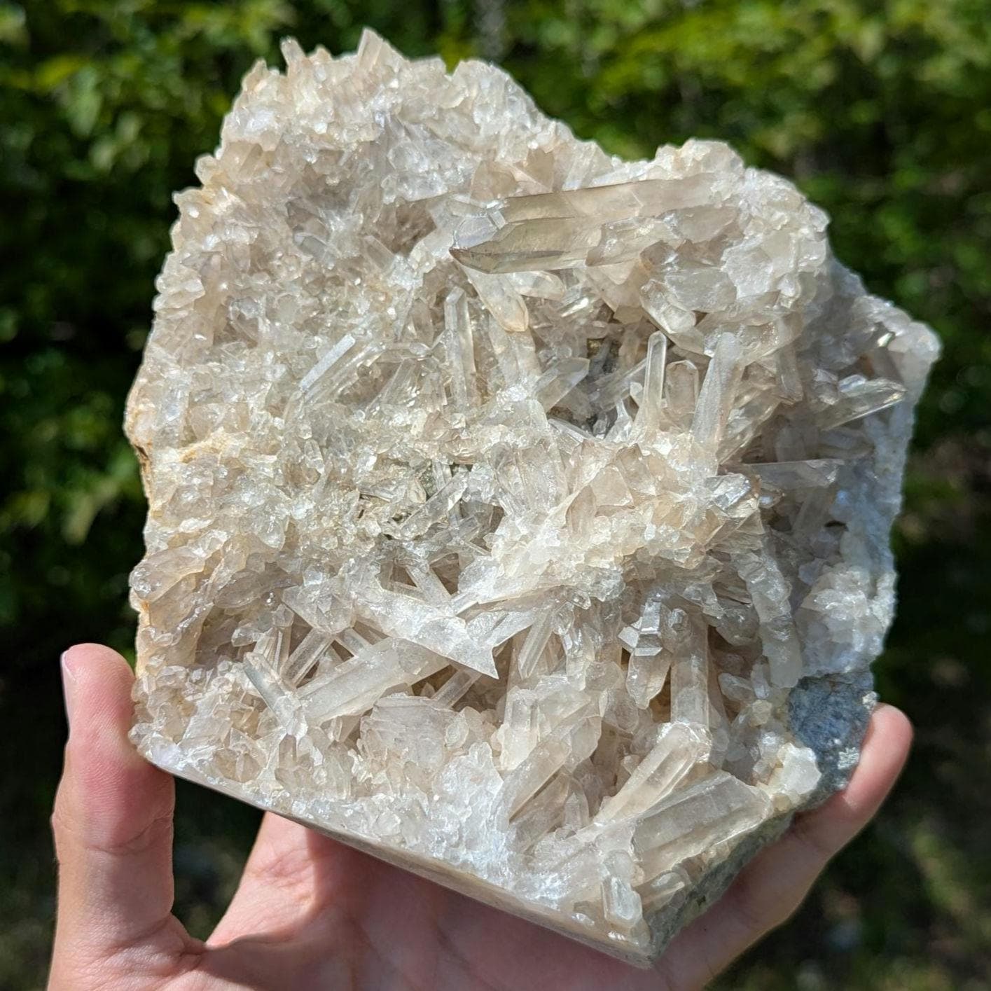 1.42 kg XL Smoky Quartz Crystal - Skardu, Pakistan - Natural Untreated Smoky Quartz Specimen - Natural Quartz Cluster - Crystal Home Decor