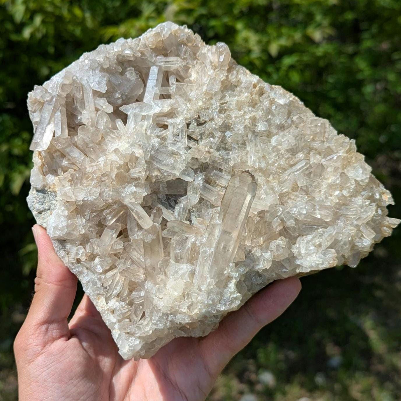 1.42 kg XL Smoky Quartz Crystal - Skardu, Pakistan - Natural Untreated Smoky Quartz Specimen - Natural Quartz Cluster - Crystal Home Decor