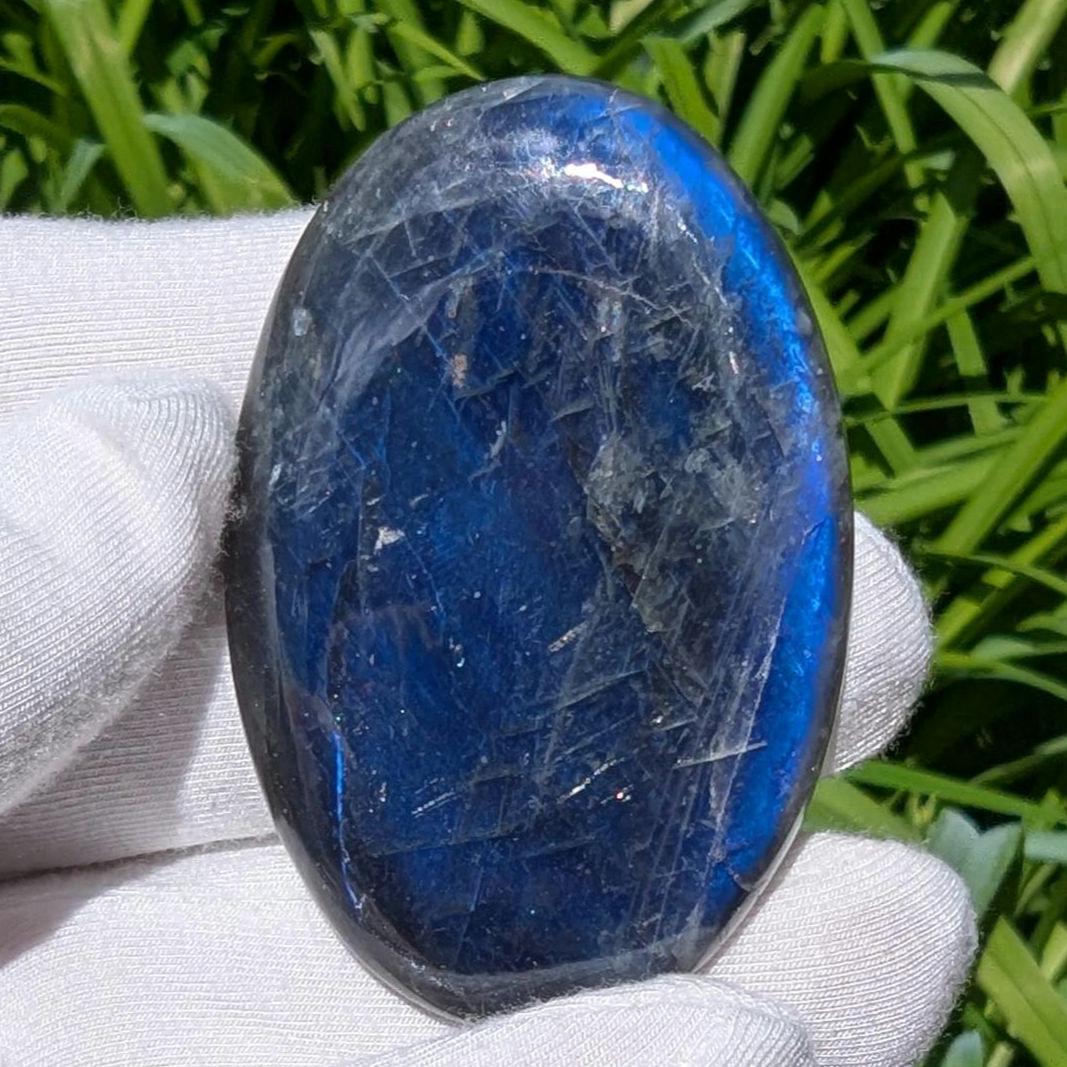 138ct Blue Flash Canadian Labradorite - Tabor Island, Nain, Labrador, Canada - Oval Cabochon - The Original Labradorite