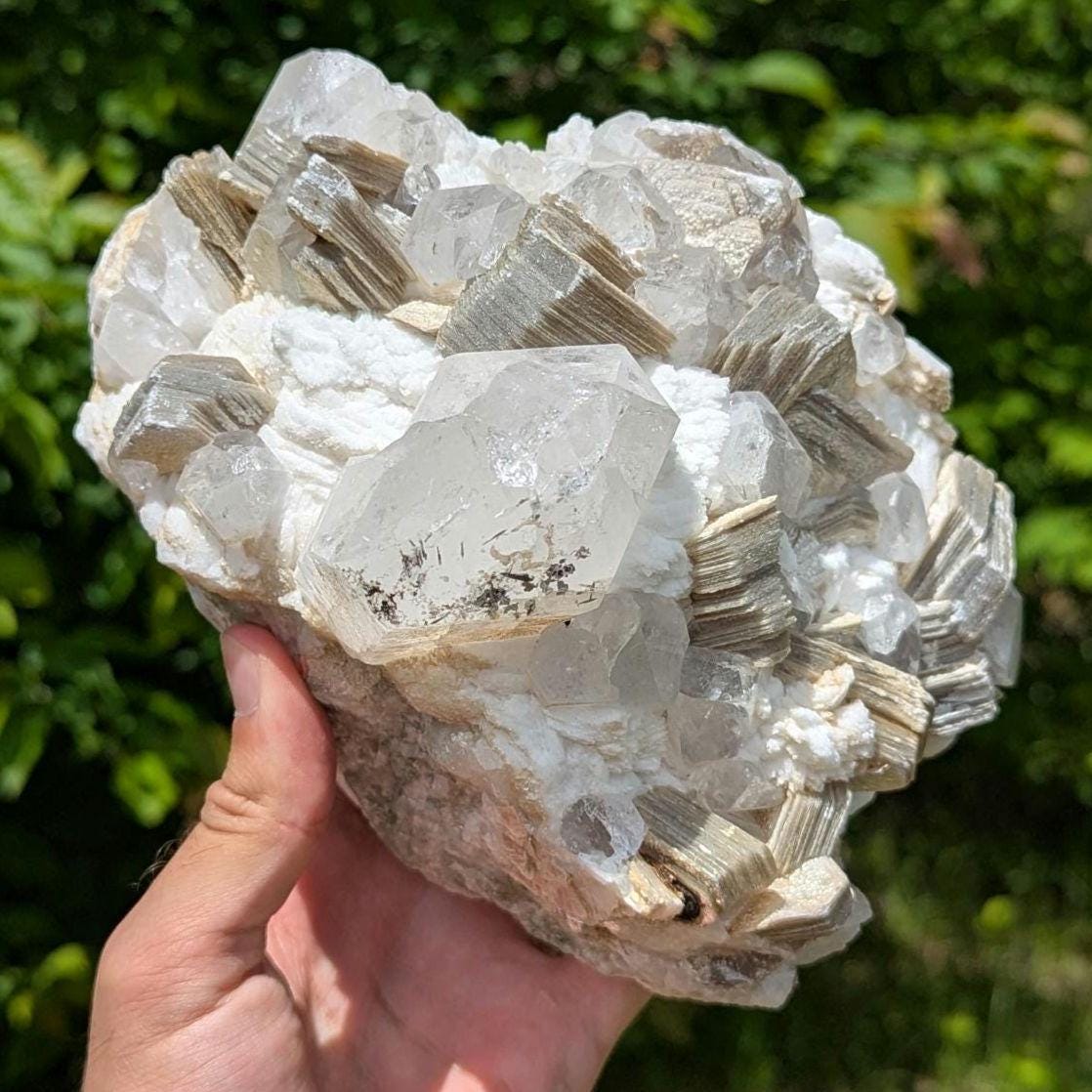 3.08kg Quartz with Muscovite - Shigar Valley, Gilgit-Baltistan, Pakistan - Natural Crystal Cluster Mineral Specimen