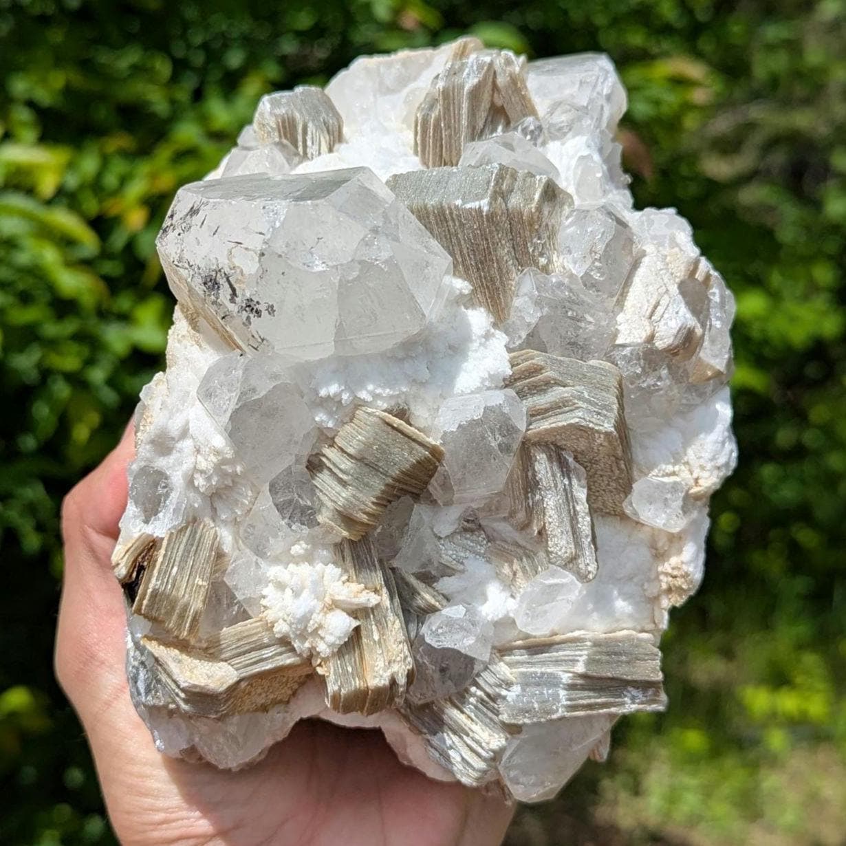 3.08kg Quartz with Muscovite - Shigar Valley, Gilgit-Baltistan, Pakistan - Natural Crystal Cluster Mineral Specimen