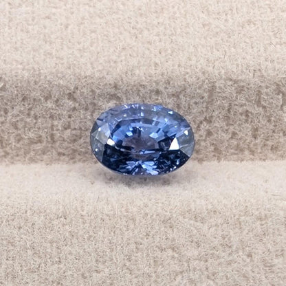 0.92ct Blue Sapphire - Oval Faceted Loose Gemstone from Sri Lanka - Natural Heated Blue Sapphire