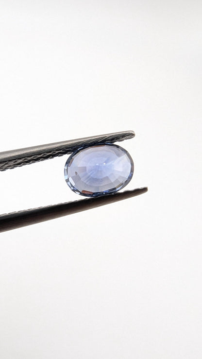 0.92ct Blue Sapphire - Oval Faceted Loose Gemstone from Sri Lanka - Natural Heated Blue Sapphire