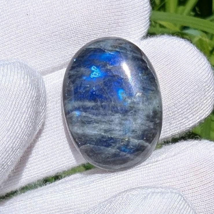 23ct Blue Flash Labradorite Cabochon - Tabor Island, Nain, Labrador, Canada