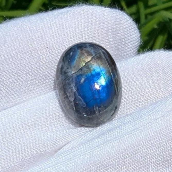 12.56 ct Canadian Labradorite from Tabor Island, Nain, Labrador, Canada