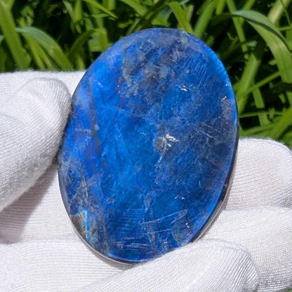 138ct Blue Flash Canadian Labradorite - Tabor Island, Nain, Labrador, Canada - Oval Cabochon - The Original Labradorite