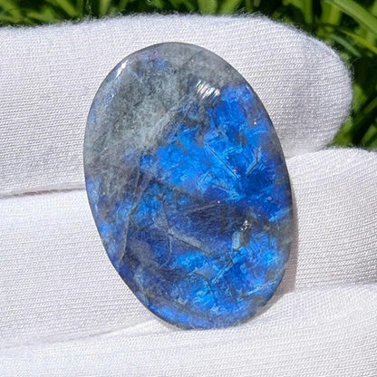 23ct Blue Flash Canadian Labradorite - Tabor Island, Nain, Labrador, Canada - Oval Cabochon - The Original Labradorite