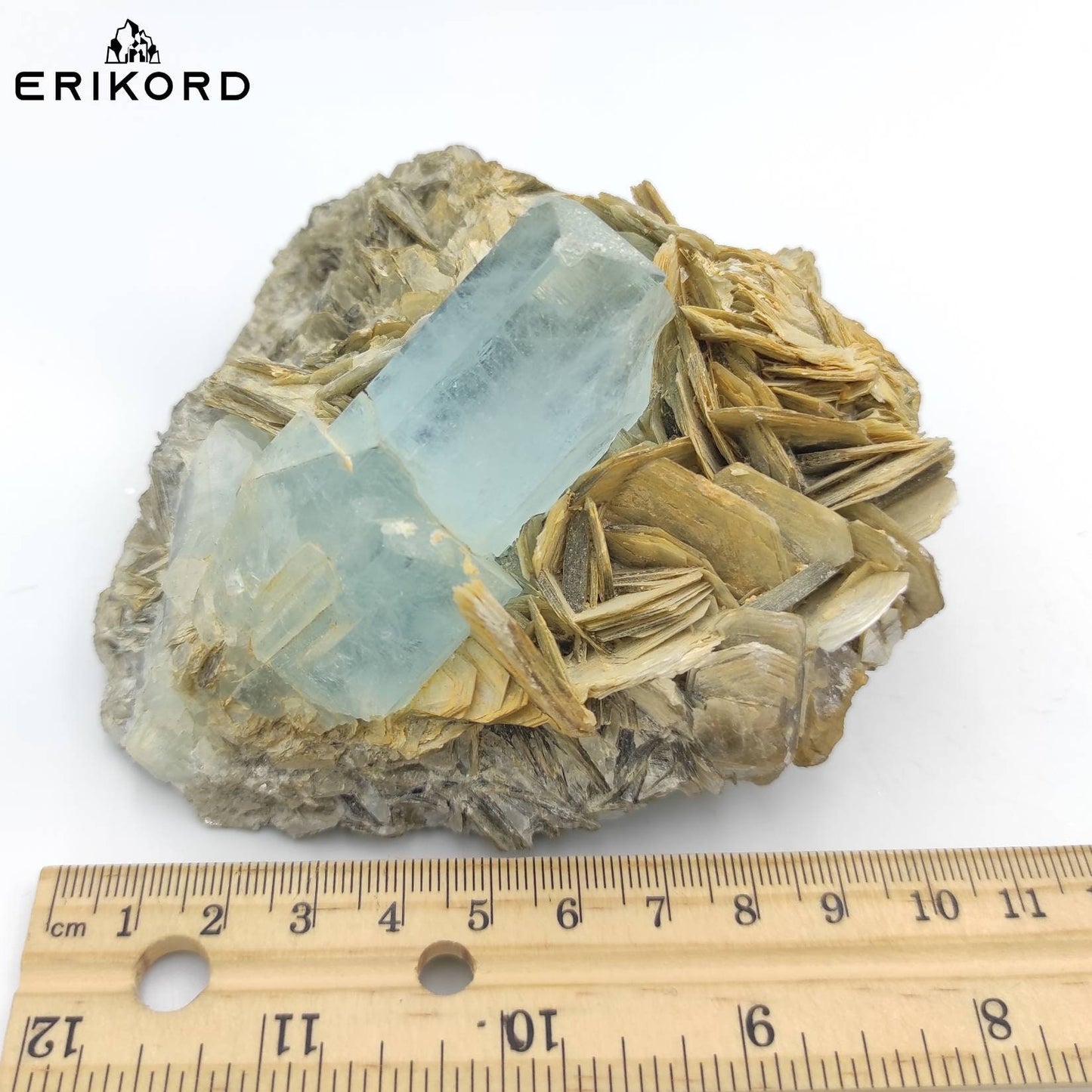 698g / 1.5 lbs Aquamarine Crystal Cluster with Muscovite Specimen from Shigar Pakistan Natural Raw Mineral Collectors Specimen Large Crystal