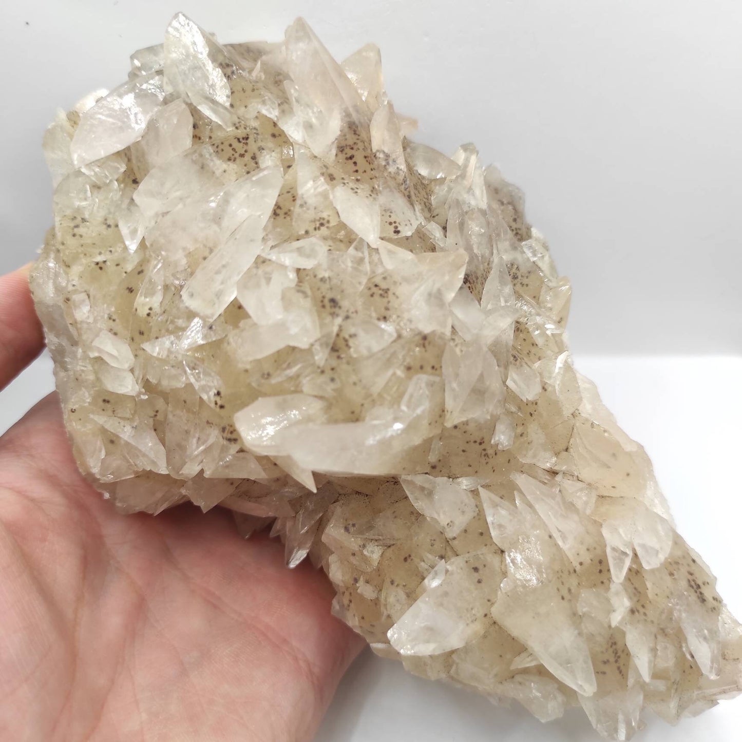 1.07 kg Calcite Mineral from Hunan China Natural Caramel Calcite Mineral Specimen Crystal Cluster Raw Spiky Calcite Raw Crystal Clear Point