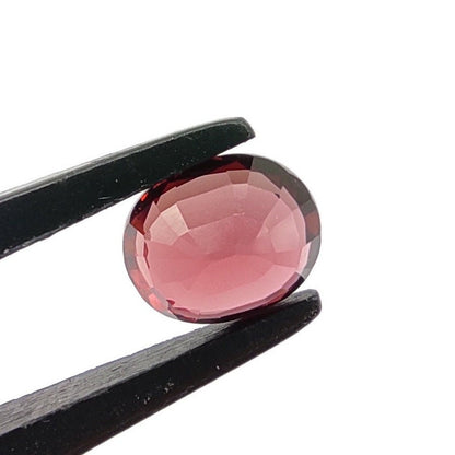 1.41ct VS Rhodolite Garnet - Unheated & Untreated - Purplish Pink Garnet from Madagascar - Oval Faceted Rhodolite - Loose Gemstones