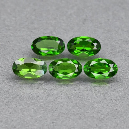 5pc (1.33ct) Lot of Green Diopside - Unheated & Untreated Diopside from Russia - Oval Cut Gemstones - Loose Gems - Oval Faceted Diopside